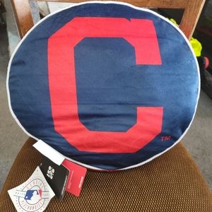 NWT Major League Genuine Merchandise Cleveland Indians 15" X 15" Puff Pillow